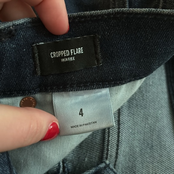 **Raw Hem** High Waisted Dark Wash Cropped Flare Jeans - Picture 4 of 5